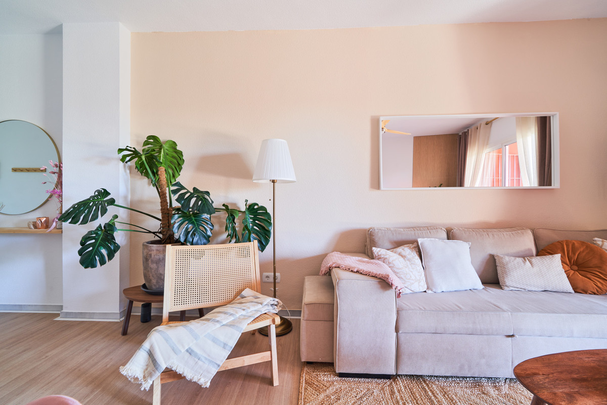 Se vende Apartamento Planta Media de 2 dormitorios en Costa Del Sol, Málaga, España