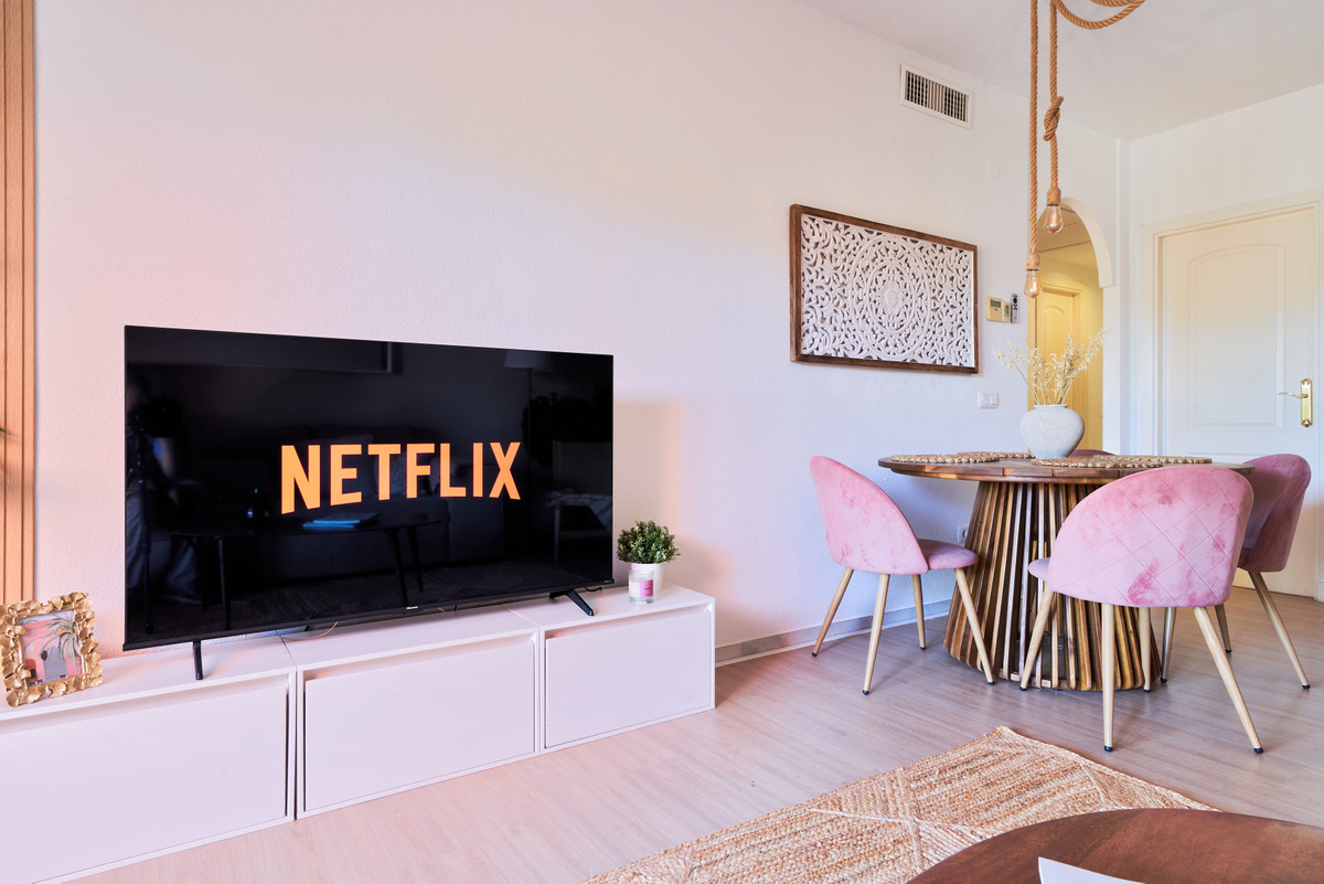 Se vende Apartamento Planta Media de 2 dormitorios en Costa Del Sol, Málaga, España