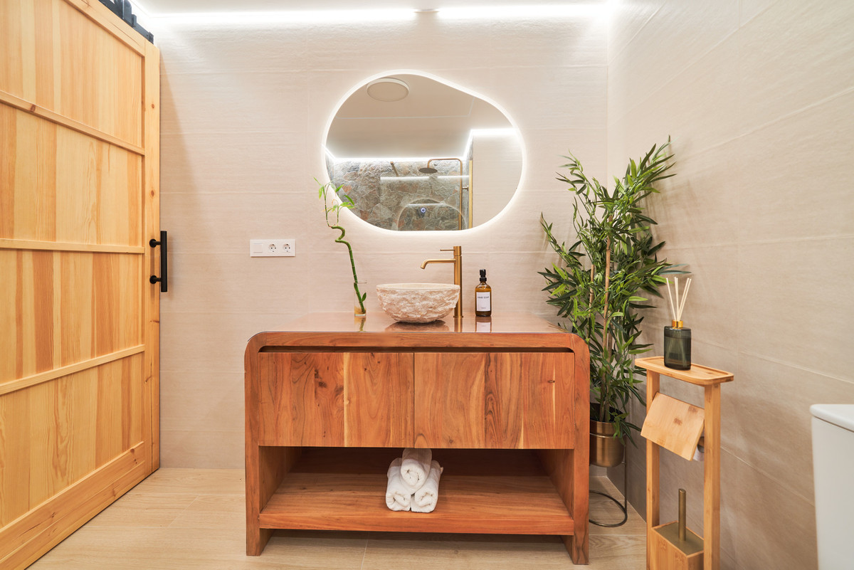 Se vende Apartamento Planta Media de 2 dormitorios en Costa Del Sol, Málaga, España
