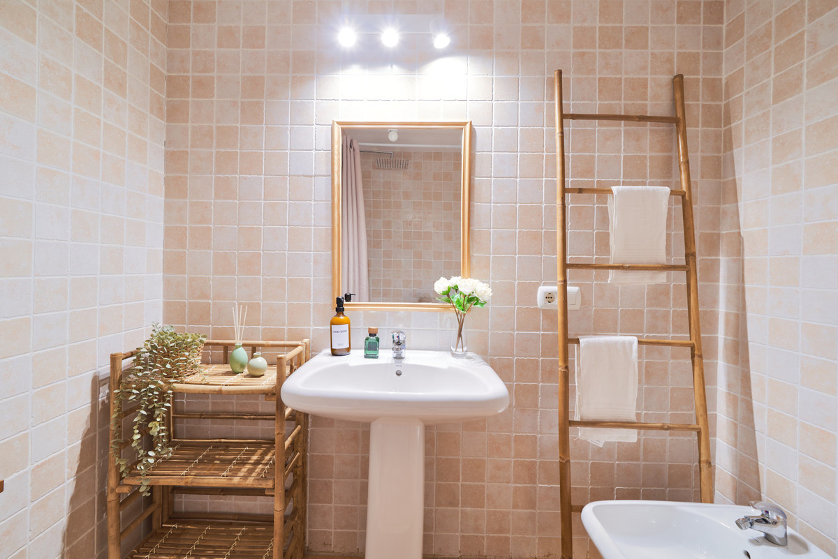 Se vende Apartamento Planta Media de 2 dormitorios en Costa Del Sol, Málaga, España
