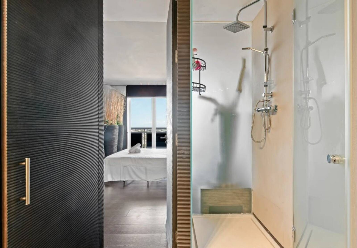 Se vende Apartamento Planta Media de 1 dormitorios en Costa Del Sol, Málaga, España
