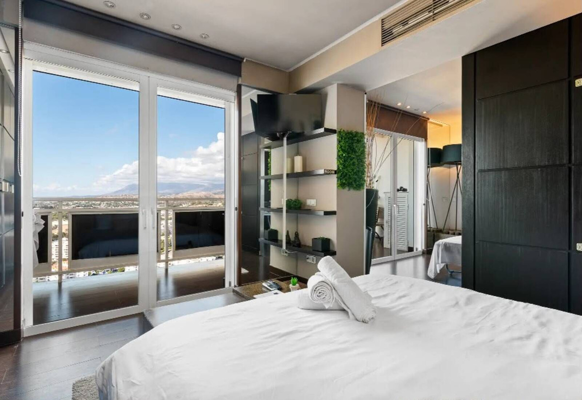 Se vende Apartamento Planta Media de 1 dormitorios en Costa Del Sol, Málaga, España
