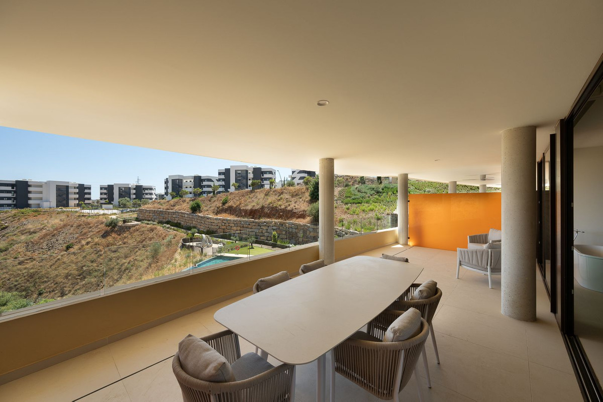 Se vende Apartamento Planta Media de 2 dormitorios en Costa Del Sol, Málaga, España