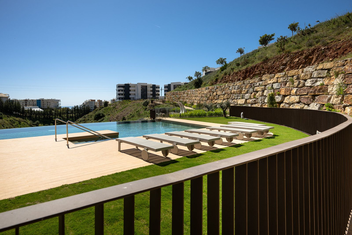 Se vende Apartamento Planta Media de 2 dormitorios en Costa Del Sol, Málaga, España