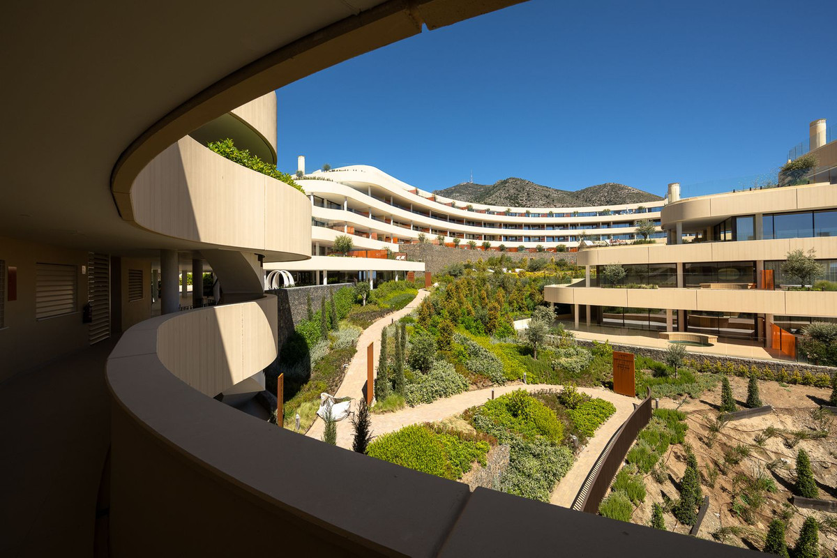 Se vende Apartamento Planta Media de 2 dormitorios en Costa Del Sol, Málaga, España
