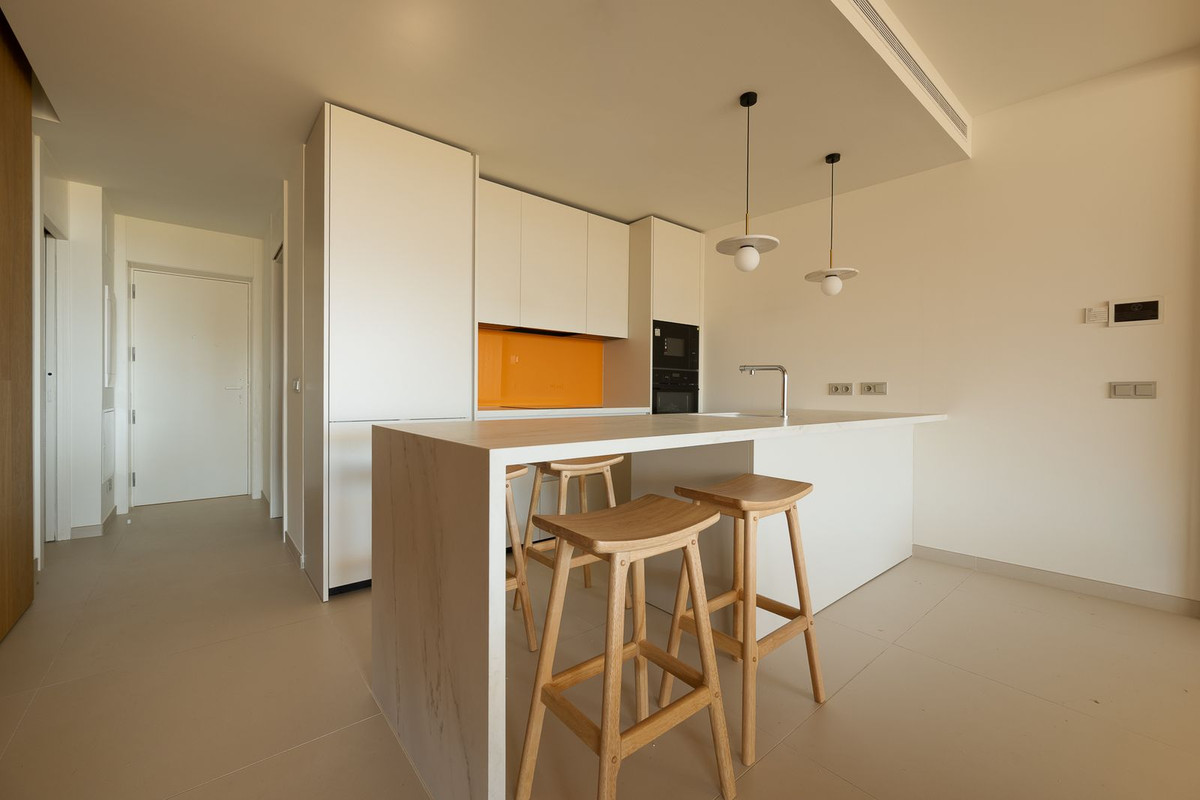Se vende Apartamento Planta Media de 2 dormitorios en Costa Del Sol, Málaga, España