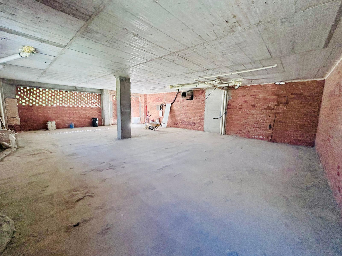 Se vende Local comercial  en Costa Del Sol, Málaga, España