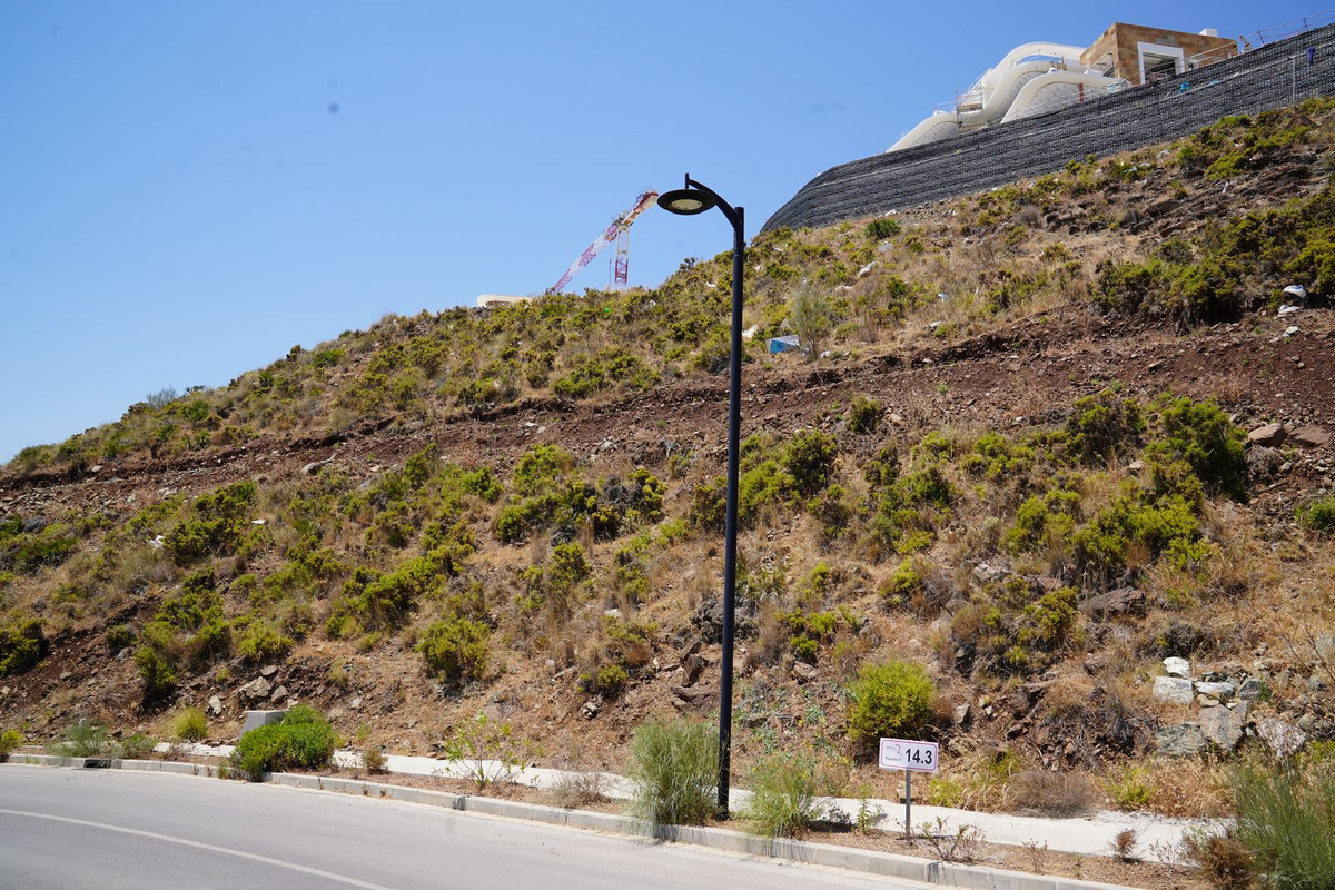 Se vende Terreno Urbano  en Costa Del Sol, Málaga, España