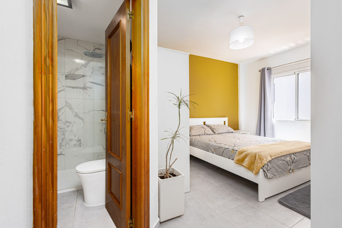 Se vende Adosada de 5 dormitorios en Costa Del Sol, Málaga, España