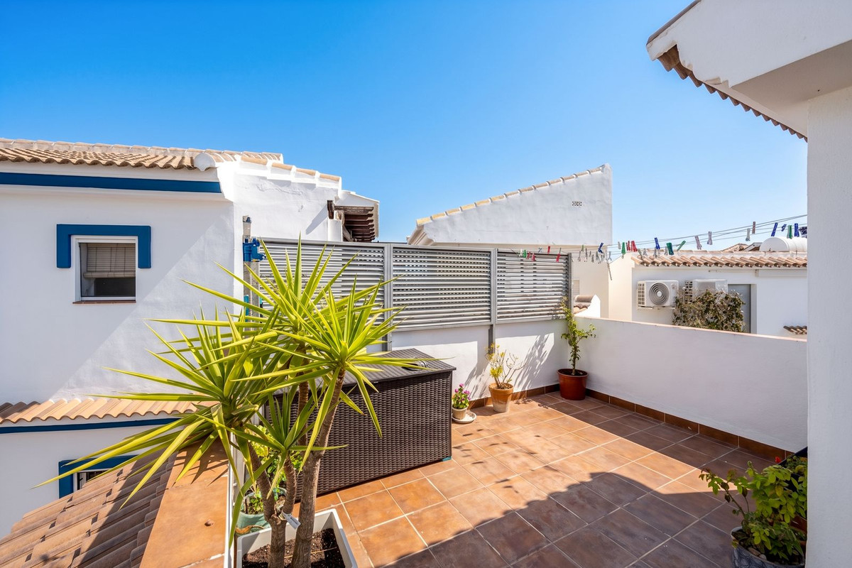 Se vende Adosada de 5 dormitorios en Costa Del Sol, Málaga, España
