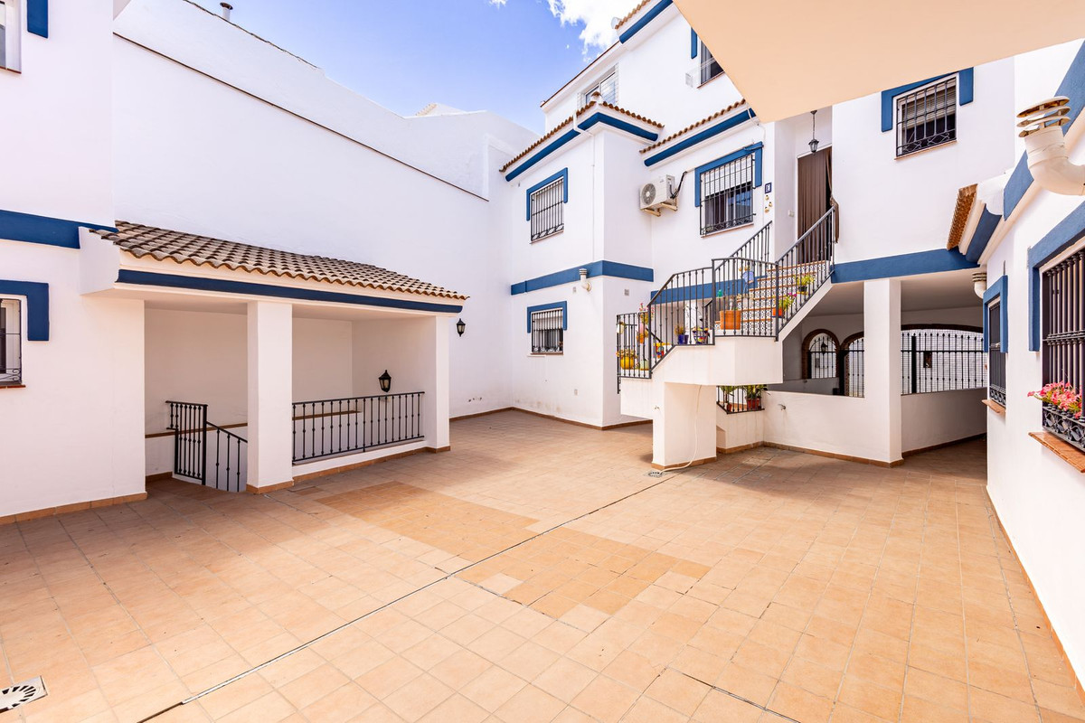Se vende Adosada de 5 dormitorios en Costa Del Sol, Málaga, España