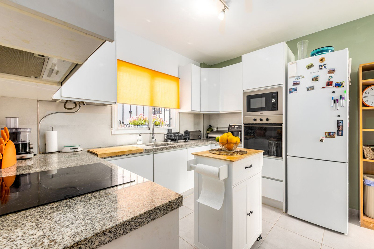 Se vende Adosada de 5 dormitorios en Costa Del Sol, Málaga, España