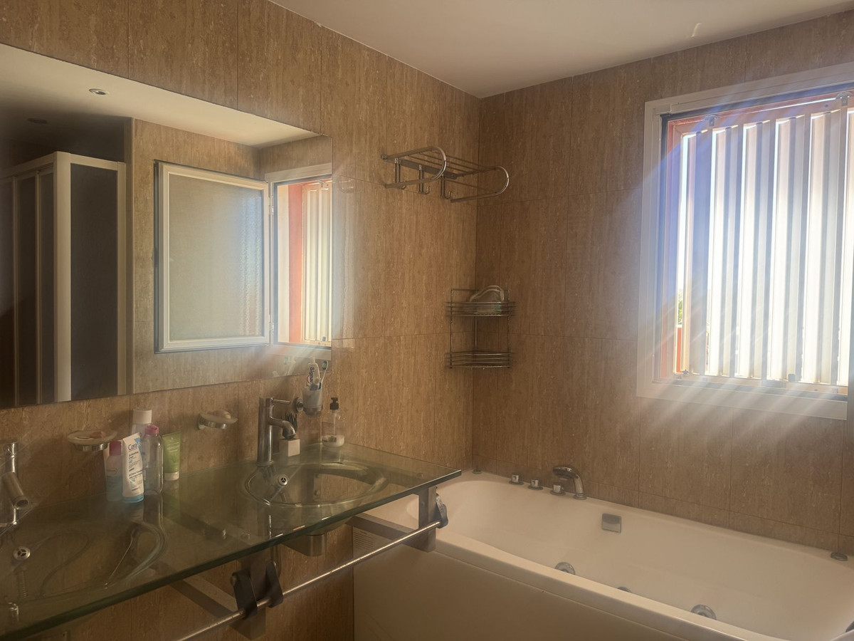 Se vende Adosada de 3 dormitorios en Costa Del Sol, Málaga, España