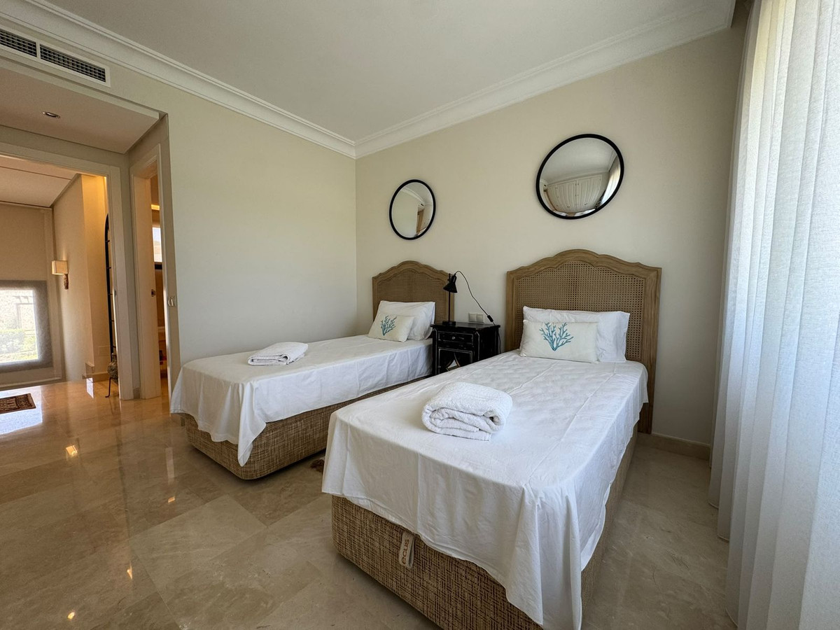 Se vende Villa - Chalet de 4 dormitorios en Costa Calida, Murcia, España