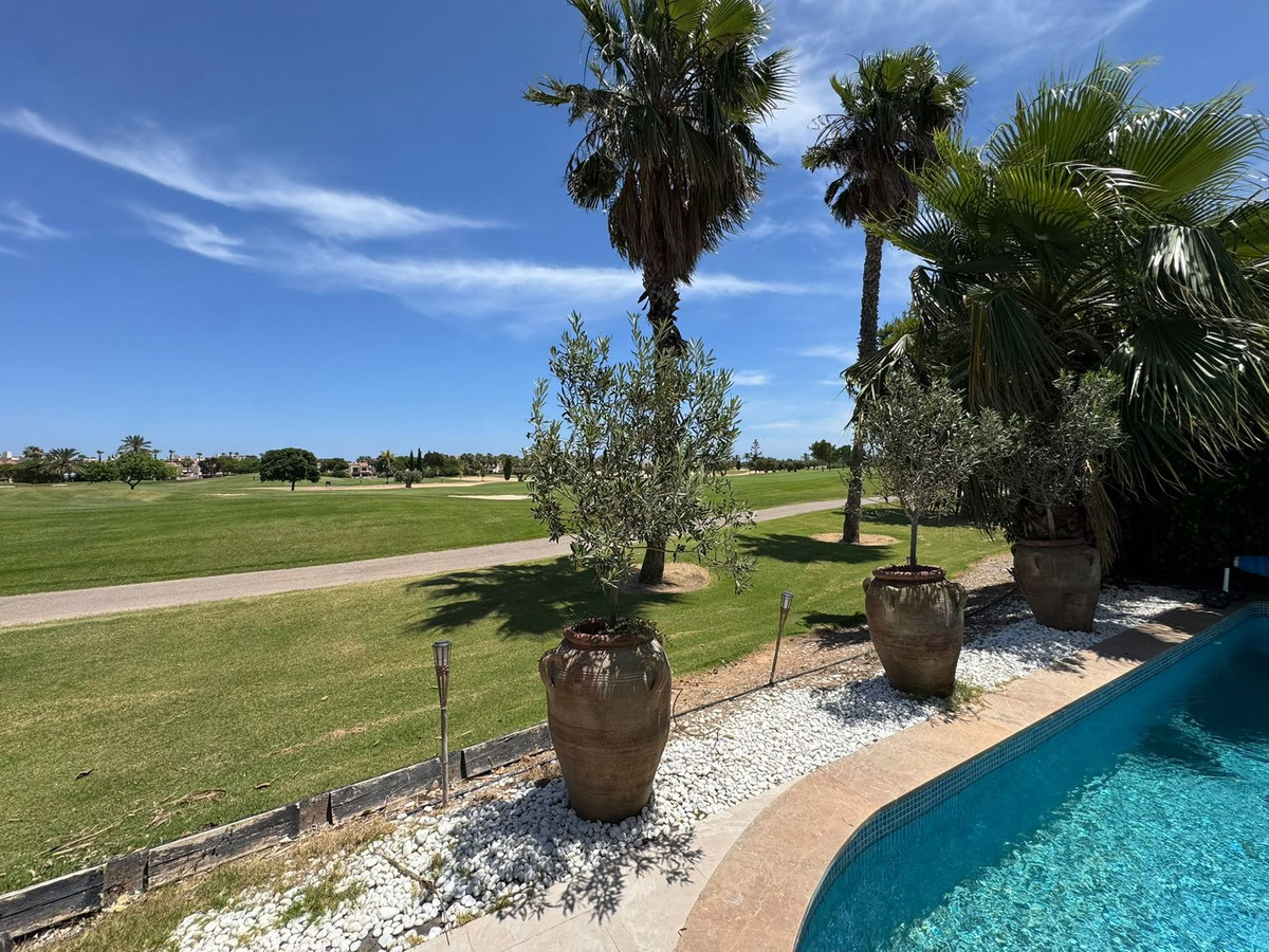 Se vende Villa - Chalet de 4 dormitorios en Costa Calida, Murcia, España