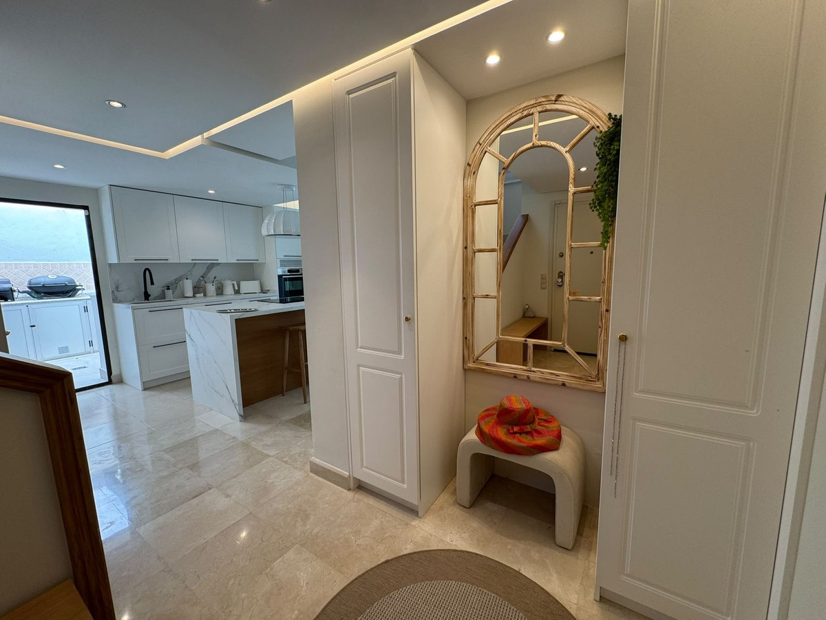 Se vende Villa - Chalet de 4 dormitorios en Costa Calida, Murcia, España