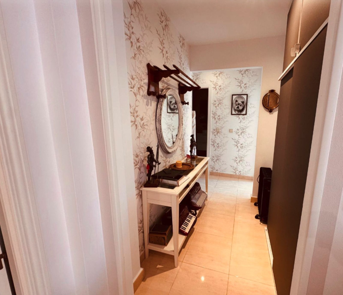 Se vende Apartamento Planta Media de 2 dormitorios en Costa Del Sol, Málaga, España