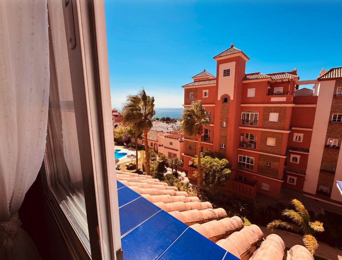 Se vende Apartamento Planta Media de 2 dormitorios en Costa Del Sol, Málaga, España