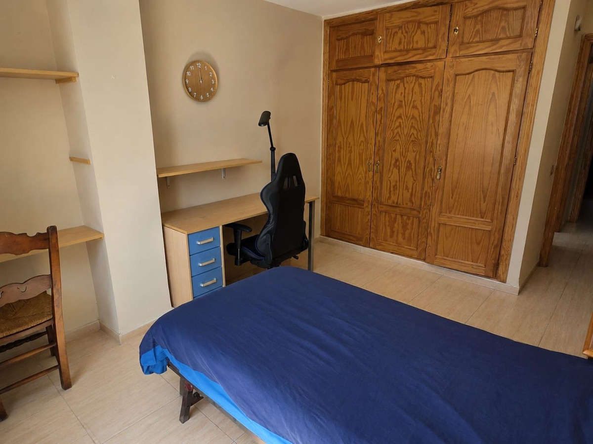 Se vende Apartamento Planta Media de 3 dormitorios en Costa Del Sol, Málaga, España