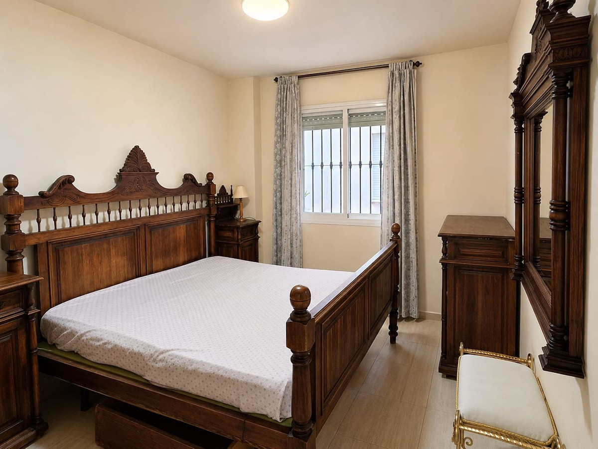 Se vende Apartamento Planta Media de 3 dormitorios en Costa Del Sol, Málaga, España