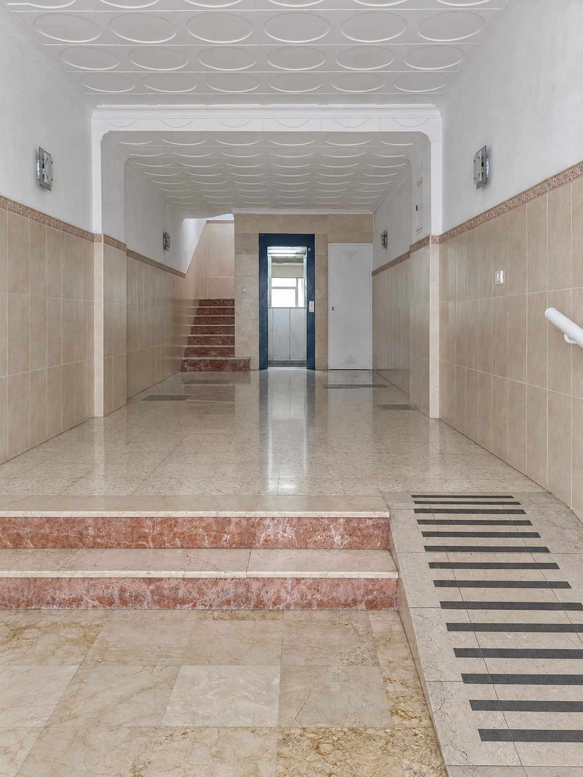 Se vende Apartamento Planta Media de 3 dormitorios en Costa Del Sol, Málaga, España