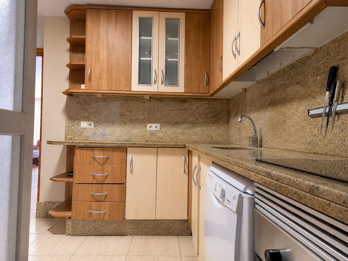 Se vende Apartamento Planta Media de 3 dormitorios en Costa Del Sol, Málaga, España