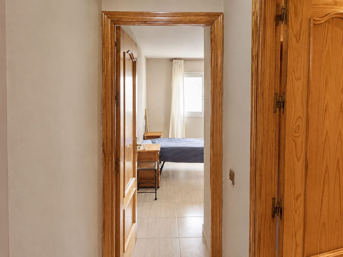Se vende Apartamento Planta Media de 3 dormitorios en Costa Del Sol, Málaga, España