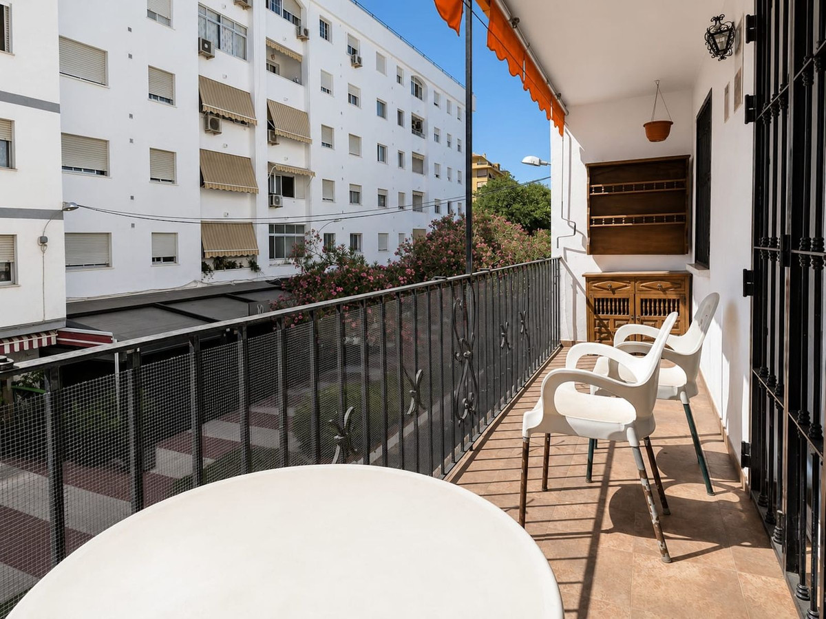 Se vende Apartamento Planta Media de 3 dormitorios en Costa Del Sol, Málaga, España