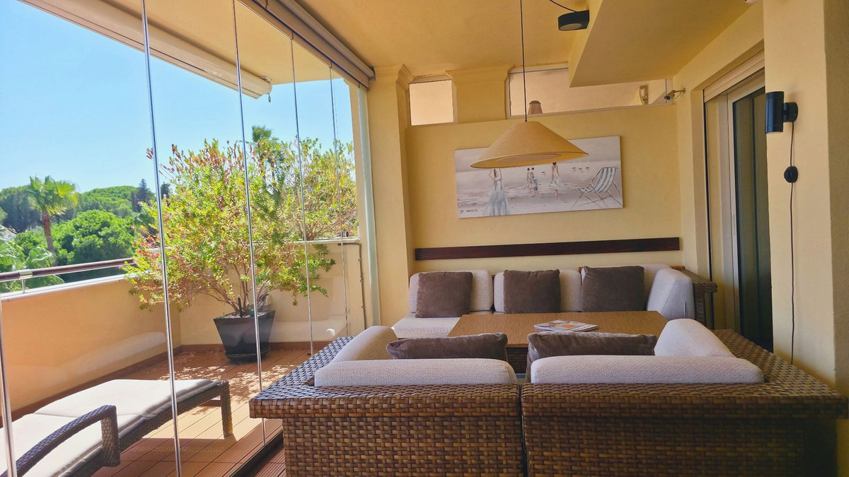 2 Bed Apartment for sale in Sierra Blanca Costa Del Sol, Málaga, Spain