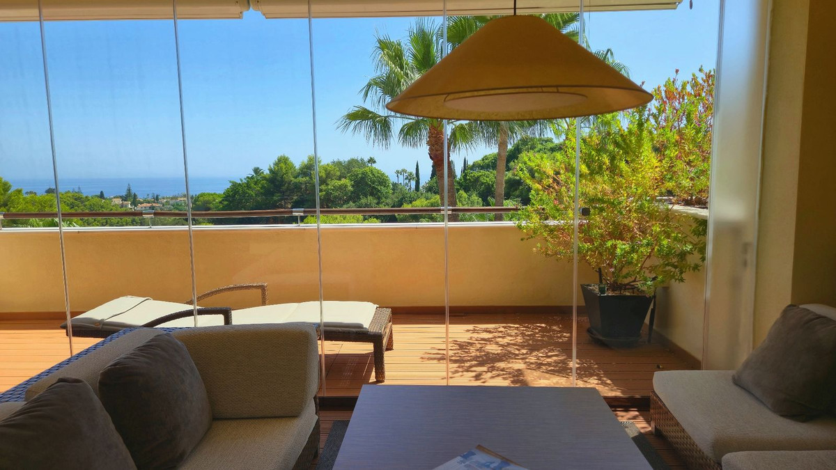 2 Bed Apartment for sale in Sierra Blanca Costa Del Sol, Málaga, Spain
