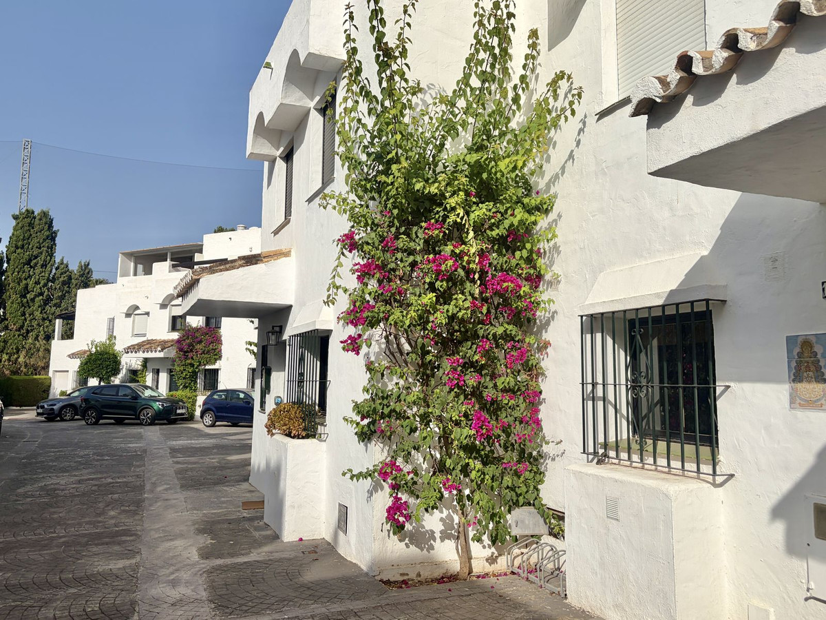 3 Bed Townhouse for sale in Guadalmina Baja Costa Del Sol, Málaga, Spain