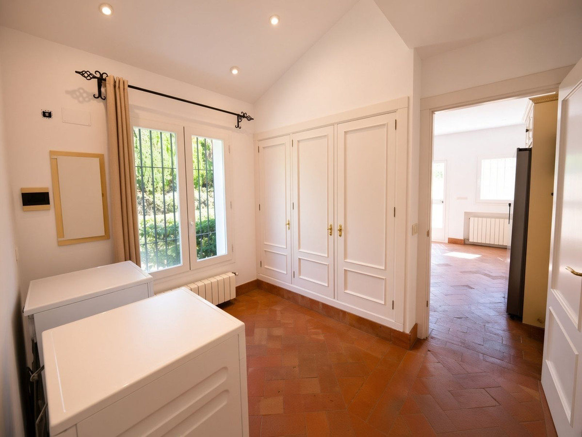5 Bed Townhouse for sale in Sotogrande Costa Costa Del Sol, Cádiz, Spain