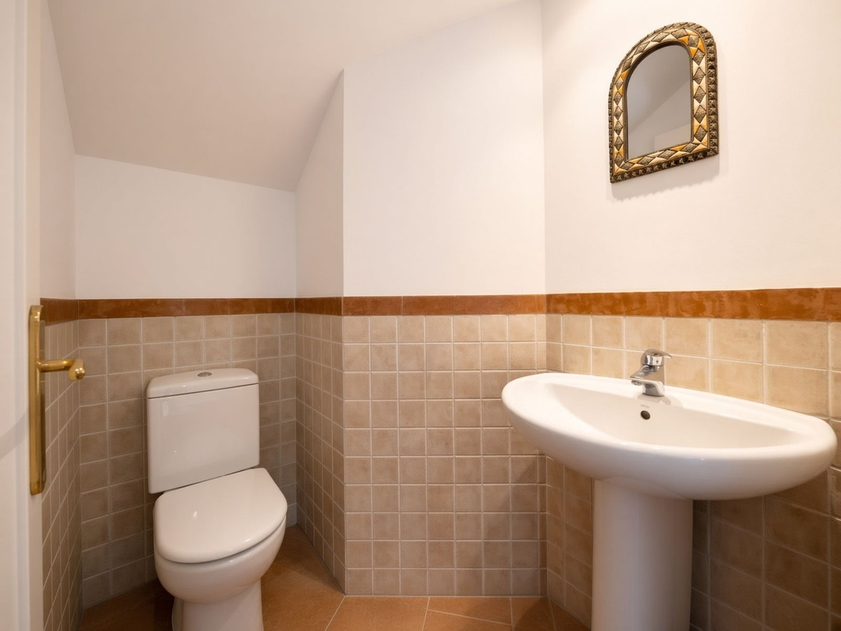 5 Bed Townhouse for sale in Sotogrande Costa Costa Del Sol, Cádiz, Spain