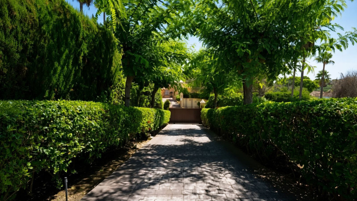 5 Bed Townhouse for sale in Sotogrande Costa Costa Del Sol, Cádiz, Spain