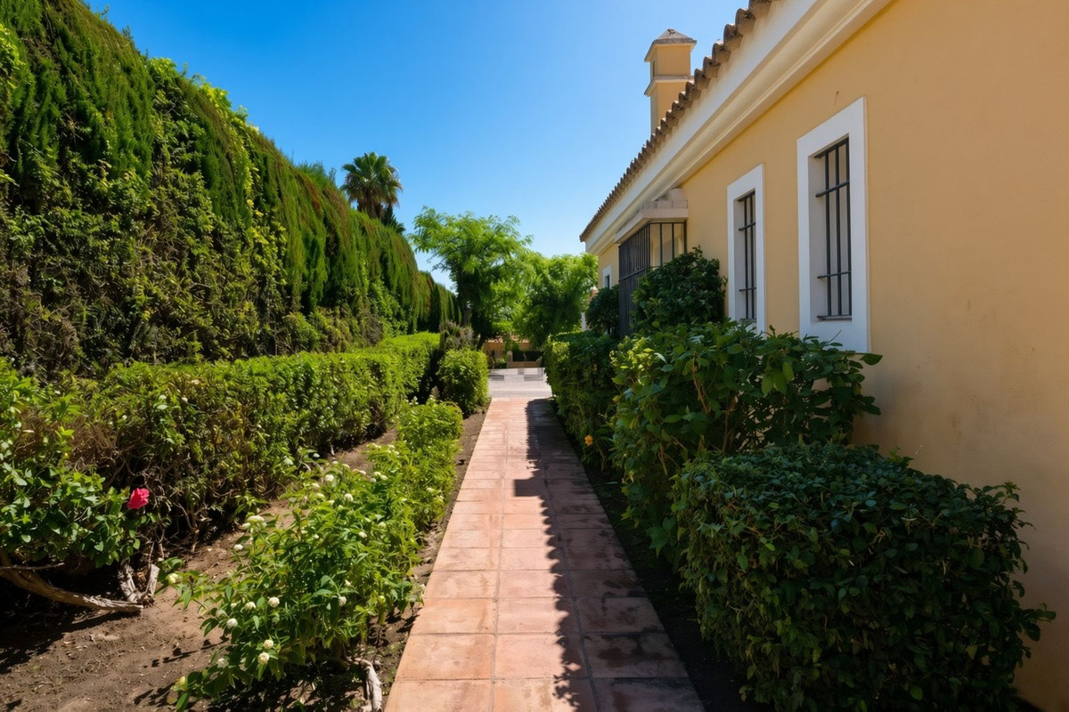 5 Bed Townhouse for sale in Sotogrande Costa Costa Del Sol, Cádiz, Spain