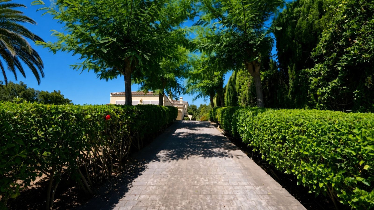 5 Bed Townhouse for sale in Sotogrande Costa Costa Del Sol, Cádiz, Spain