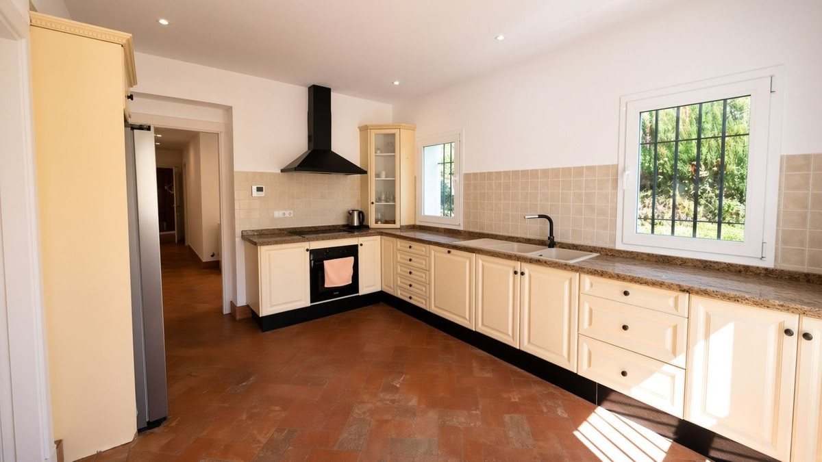 5 Bed Townhouse for sale in Sotogrande Costa Costa Del Sol, Cádiz, Spain