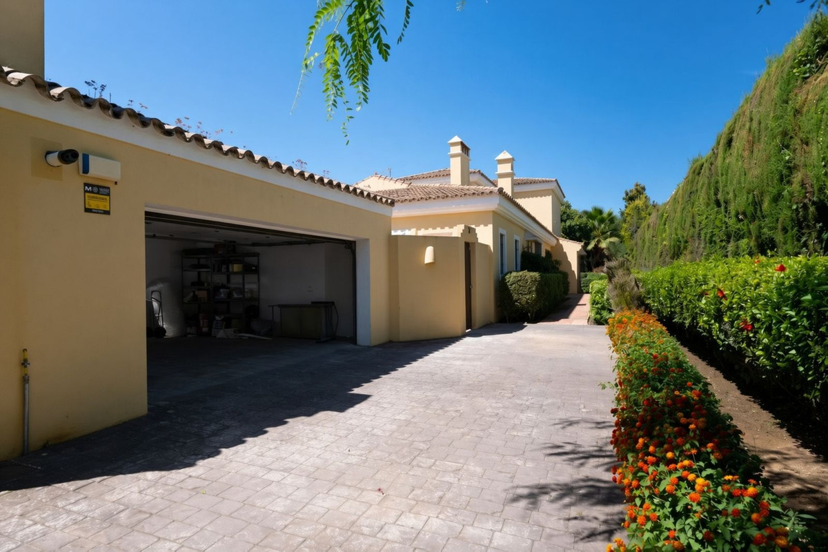 5 Bed Townhouse for sale in Sotogrande Costa Costa Del Sol, Cádiz, Spain