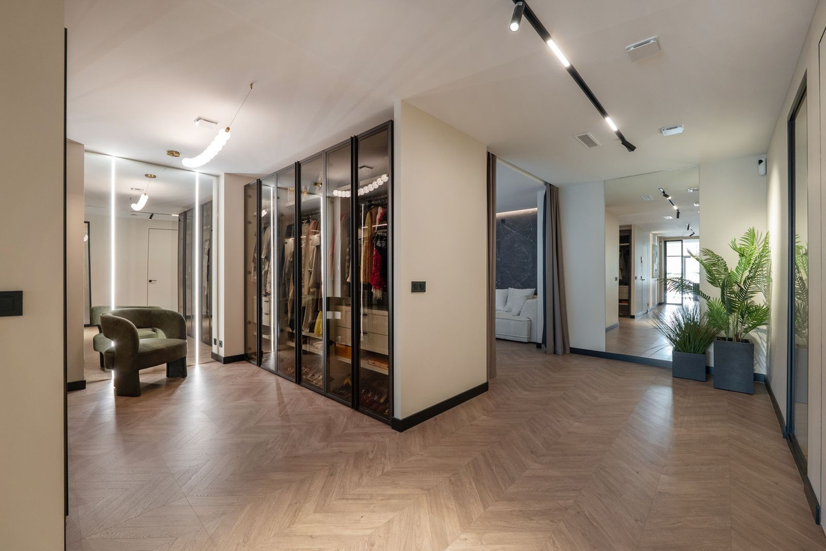 4 Bed Apartment for sale in Benahavís Costa Del Sol, Málaga, Spain