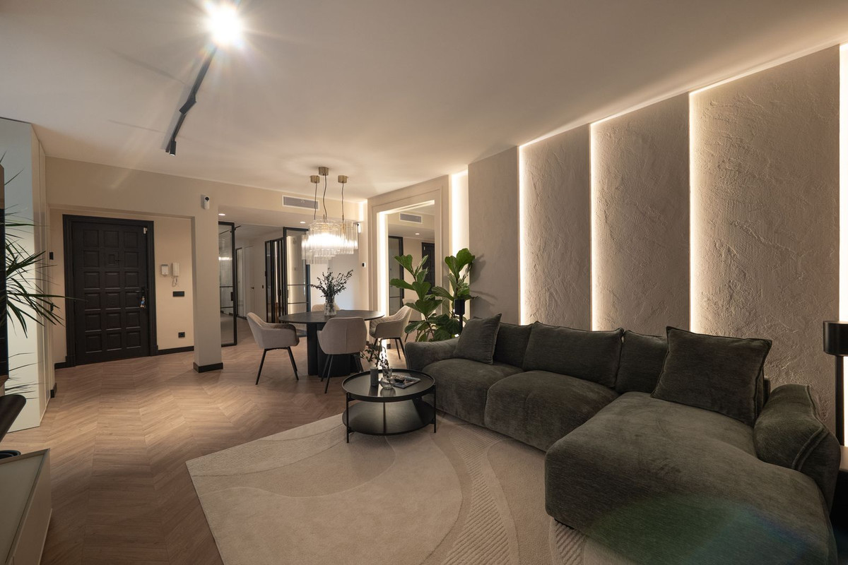 4 Bed Apartment for sale in Benahavís Costa Del Sol, Málaga, Spain