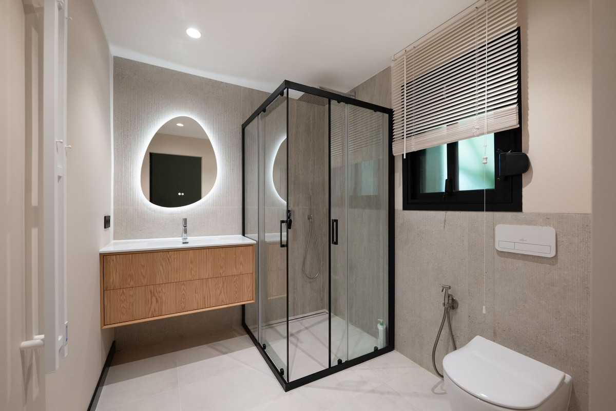 4 Bed Apartment for sale in Benahavís Costa Del Sol, Málaga, Spain