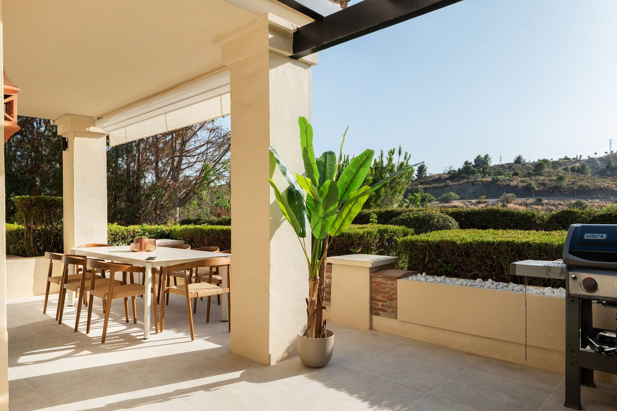 4 Bed Apartment for sale in Benahavís Costa Del Sol, Málaga, Spain