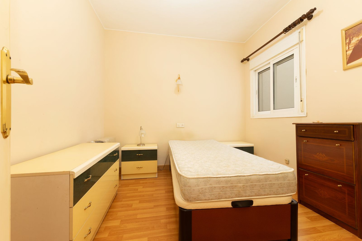 Se vende Apartamento en Planta Última de 2 dormitorios en Costa Del Sol, Málaga, España