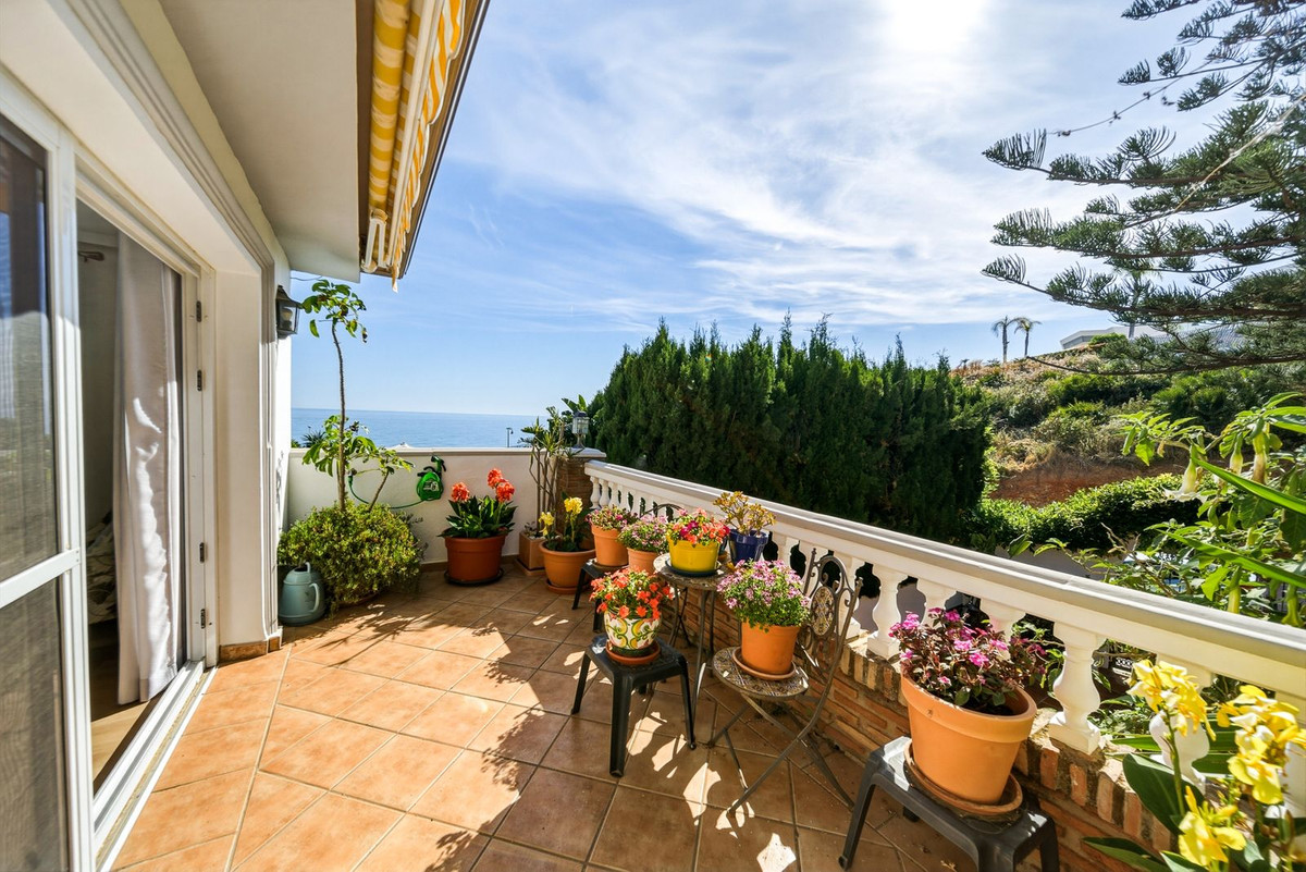 Se vende Villa - Chalet de 5 dormitorios en Costa Del Sol, Málaga, España