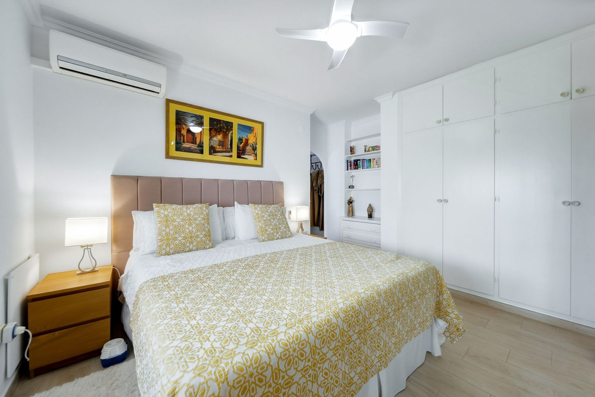 Se vende Villa - Chalet de 5 dormitorios en Costa Del Sol, Málaga, España