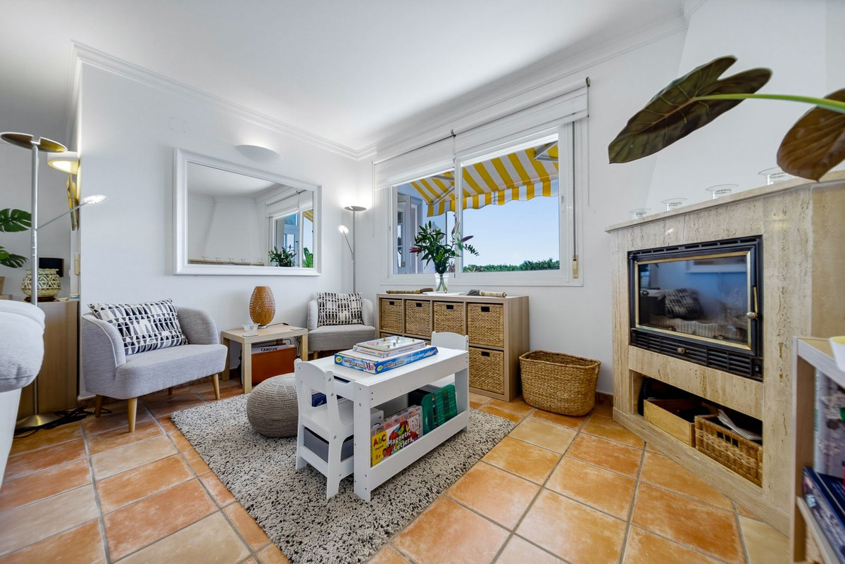 Se vende Villa - Chalet de 5 dormitorios en Costa Del Sol, Málaga, España