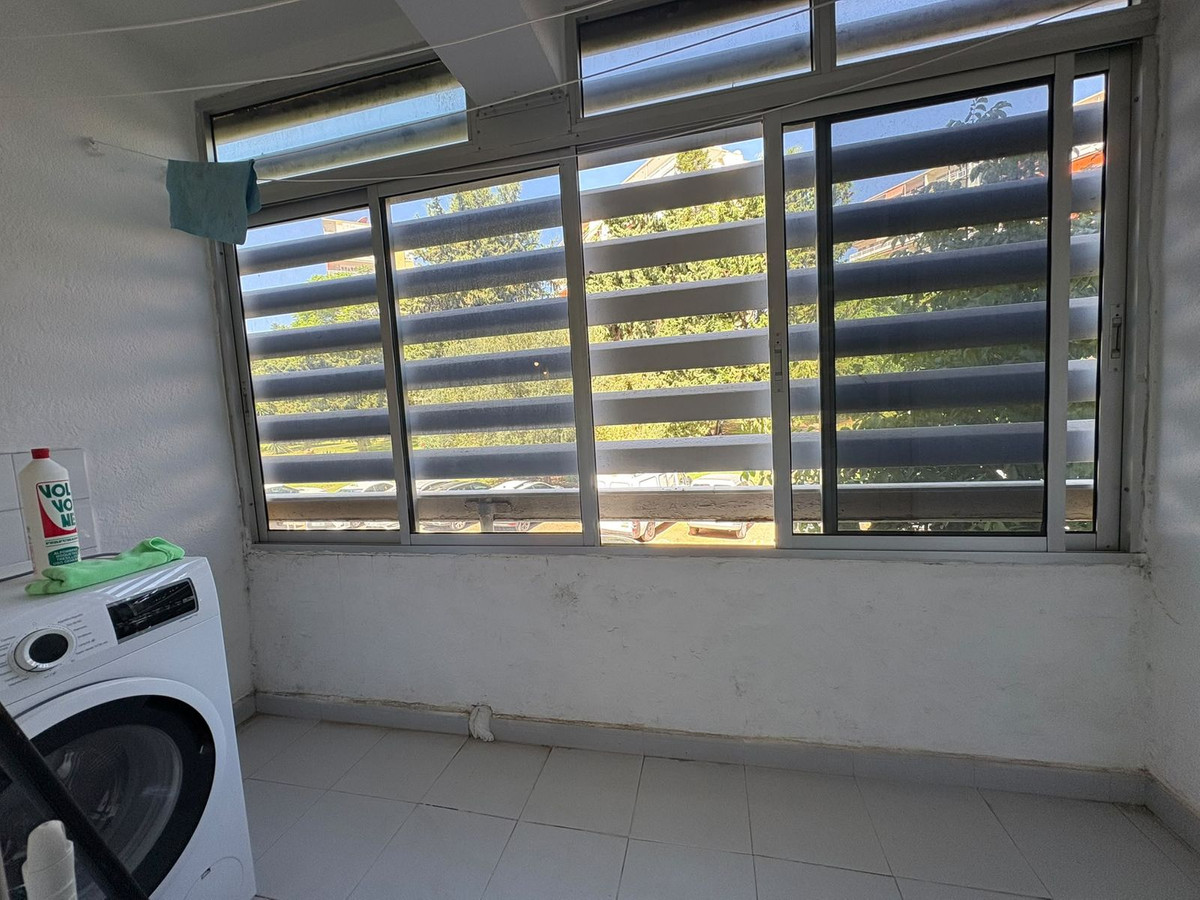 Se vende Apartamento Planta Media de 3 dormitorios en Costa Del Sol, Málaga, España