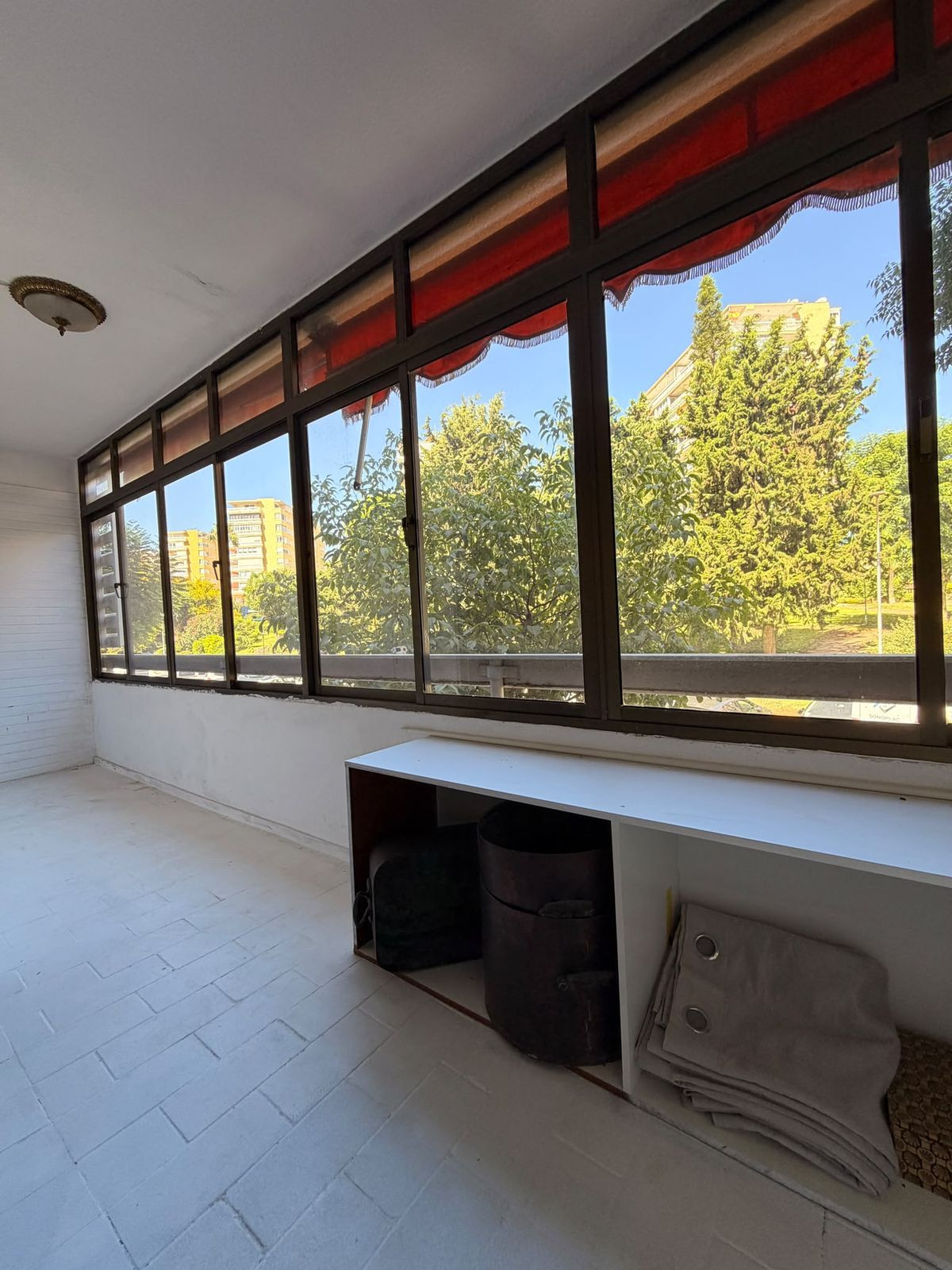 Se vende Apartamento Planta Media de 3 dormitorios en Costa Del Sol, Málaga, España