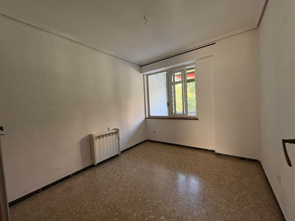 Se vende Apartamento Planta Media de 3 dormitorios en Costa Del Sol, Málaga, España