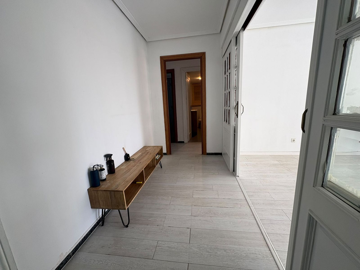 Se vende Apartamento Planta Media de 3 dormitorios en Costa Del Sol, Málaga, España
